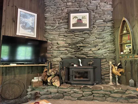 128 Upper Pines Road Warren VT 05674