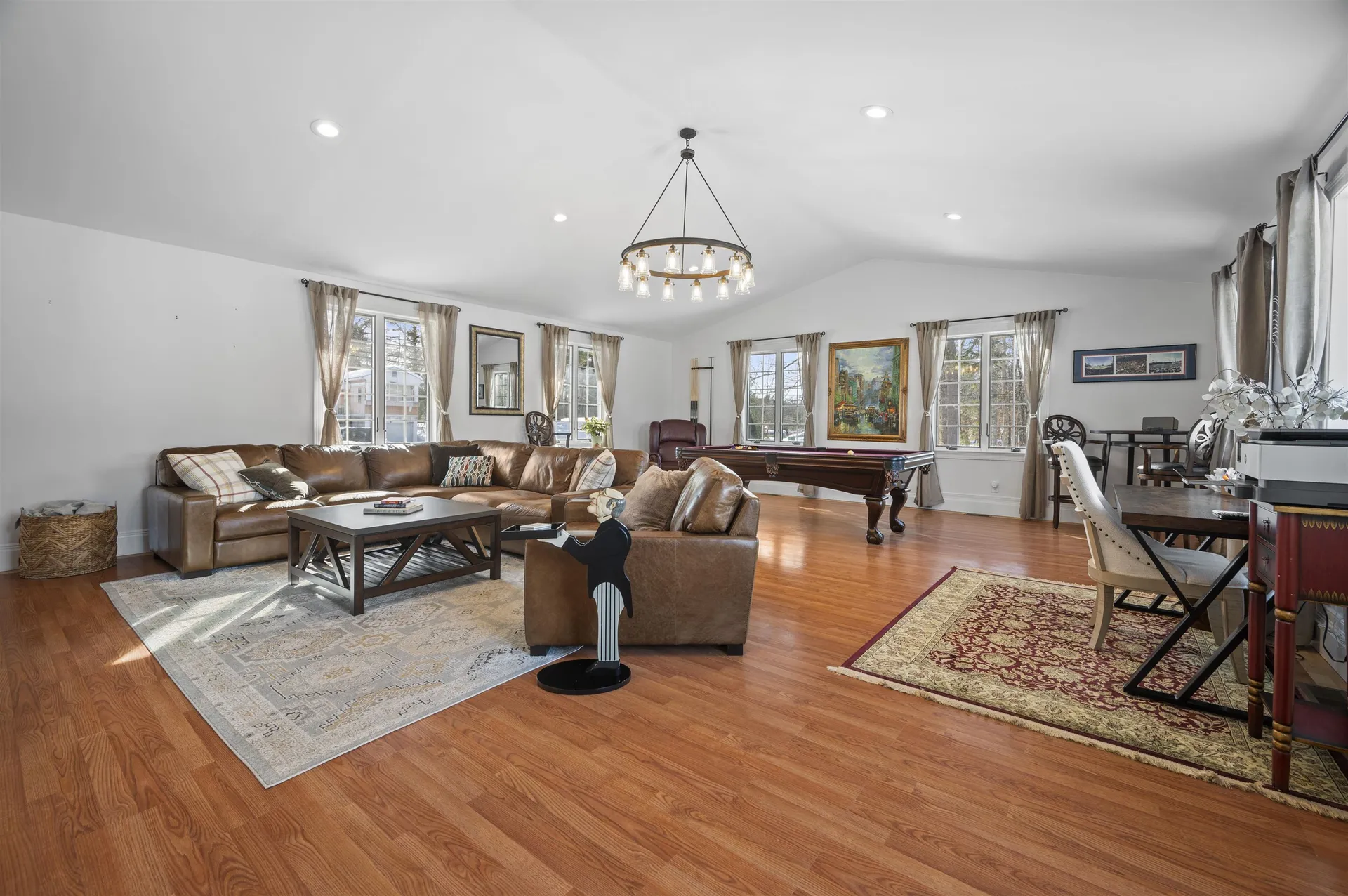 32 Main Street Kingston NH 03848