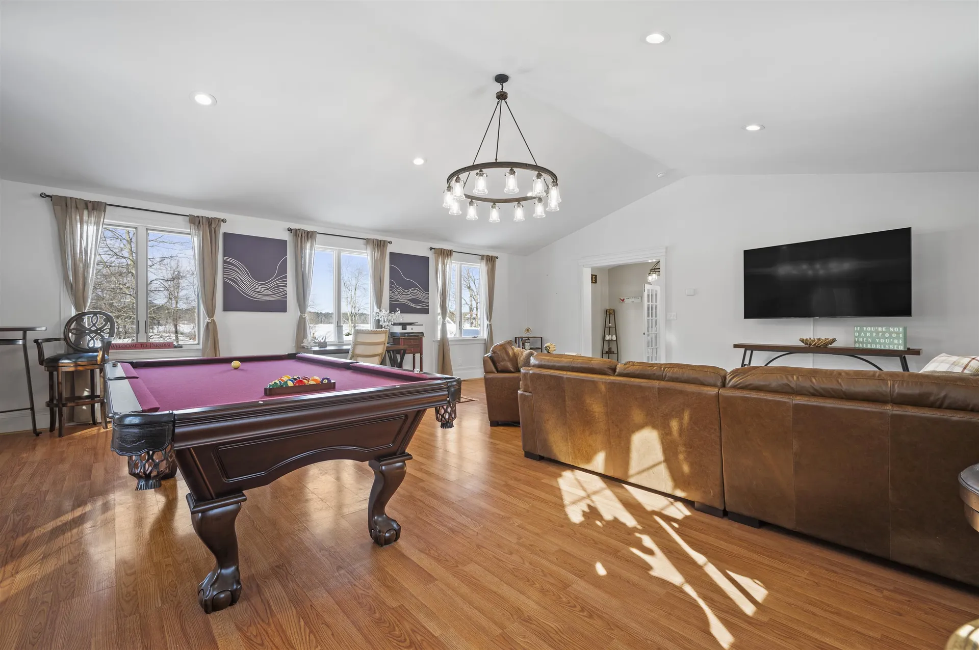 32 Main Street Kingston NH 03848