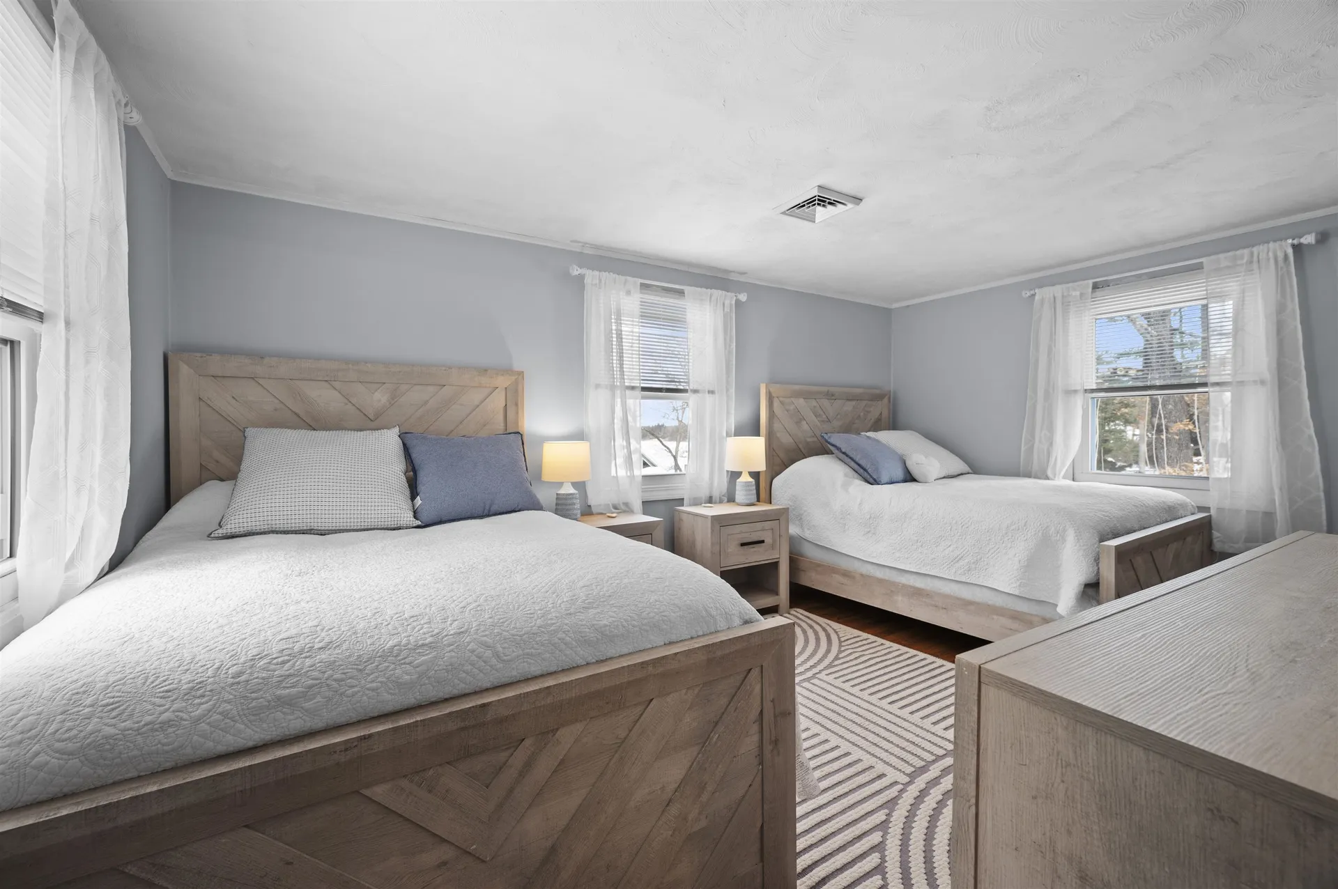 32 Main Street Kingston NH 03848