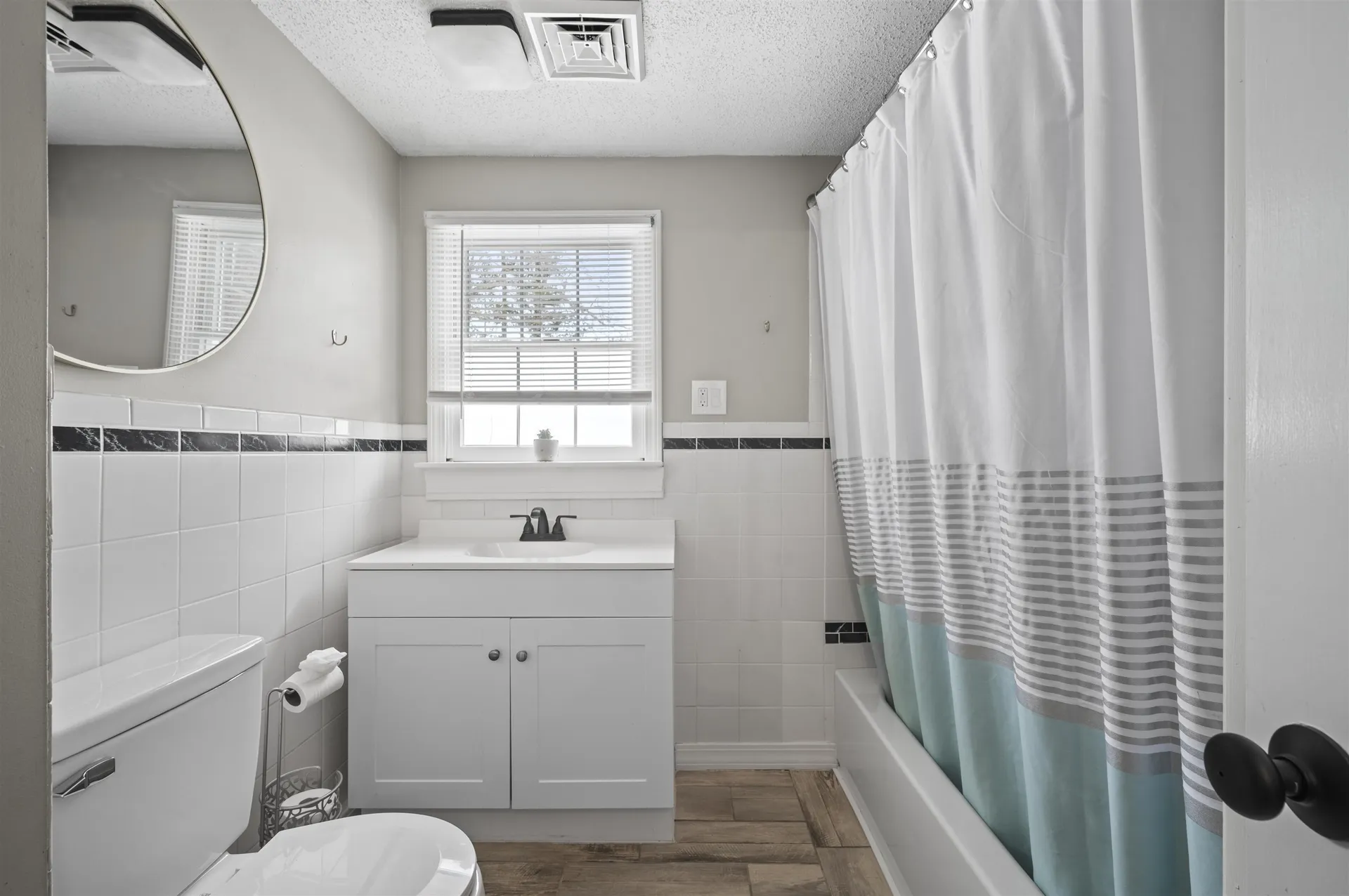 32 Main Street Kingston NH 03848