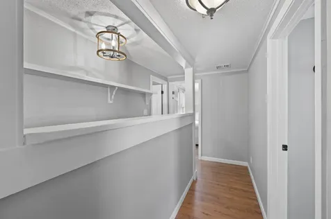 32 Main Street Kingston NH 03848