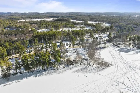 32 Main Street Kingston NH 03848