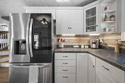 32 Main Street Kingston NH 03848