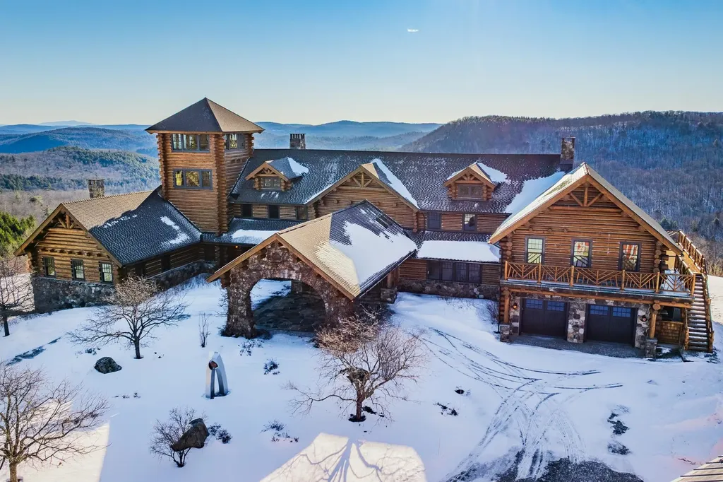 557 Trager Road Jamaica VT 05343