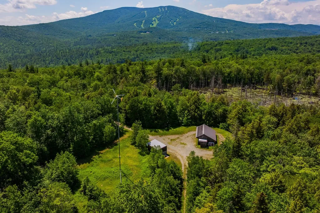 557 Trager Road Jamaica VT 05343