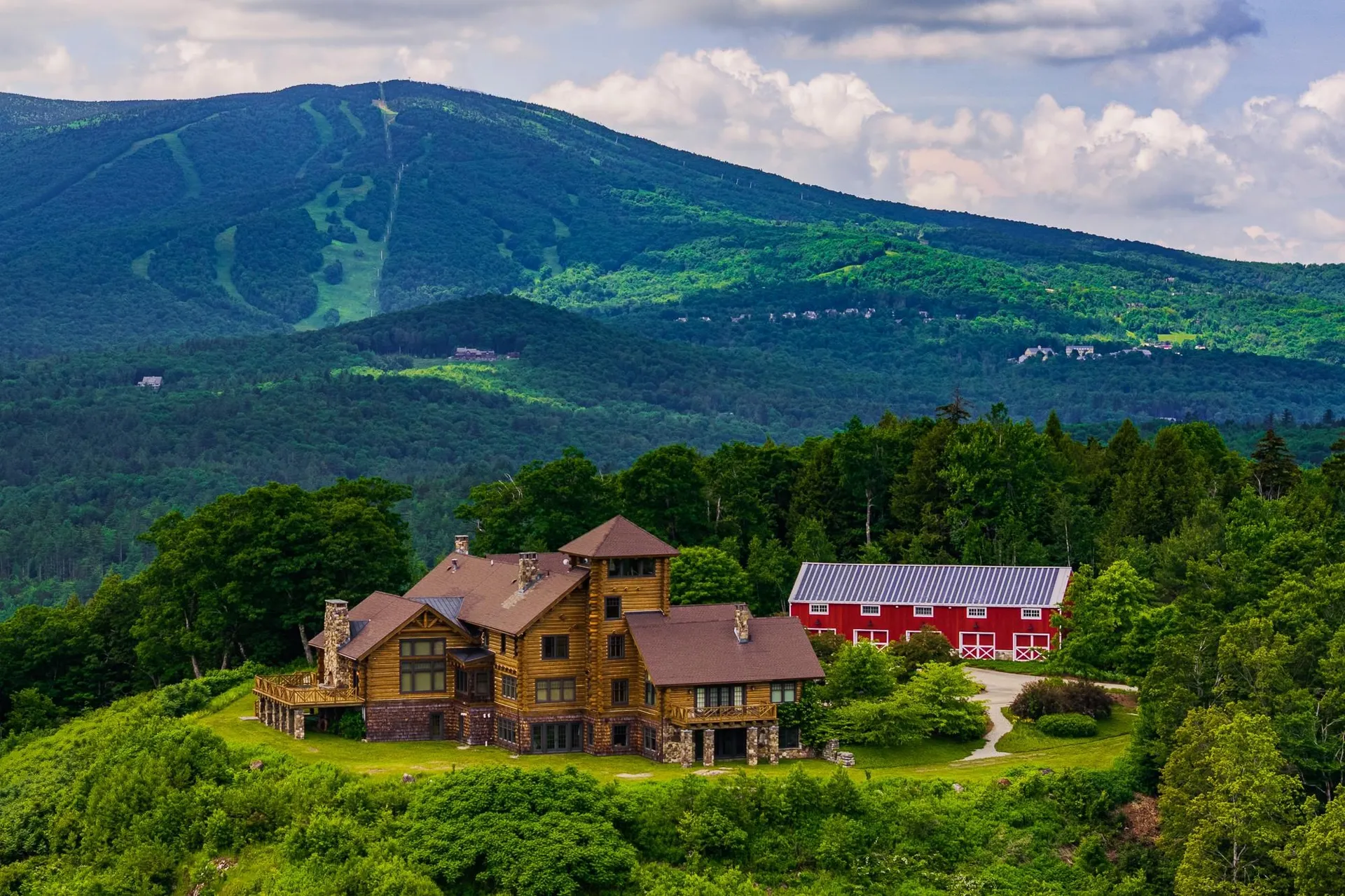 557 Trager Road Jamaica VT 05343