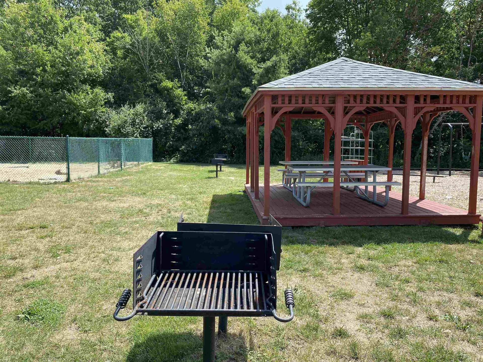 95 Powers Street Milford NH 03055