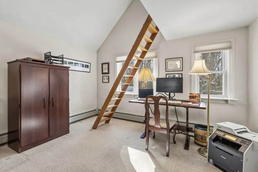 789 Hammond Hill Road West Windsor VT 05089