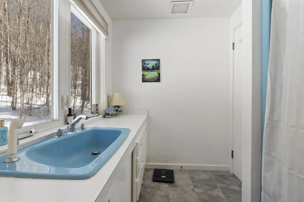 789 Hammond Hill Road West Windsor VT 05089