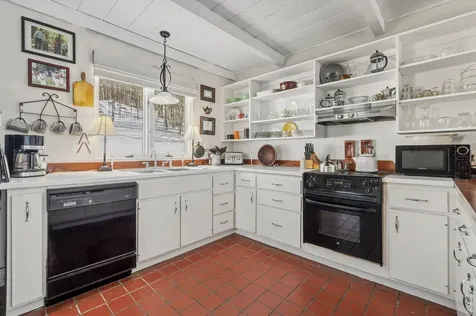 789 Hammond Hill Road West Windsor VT 05089