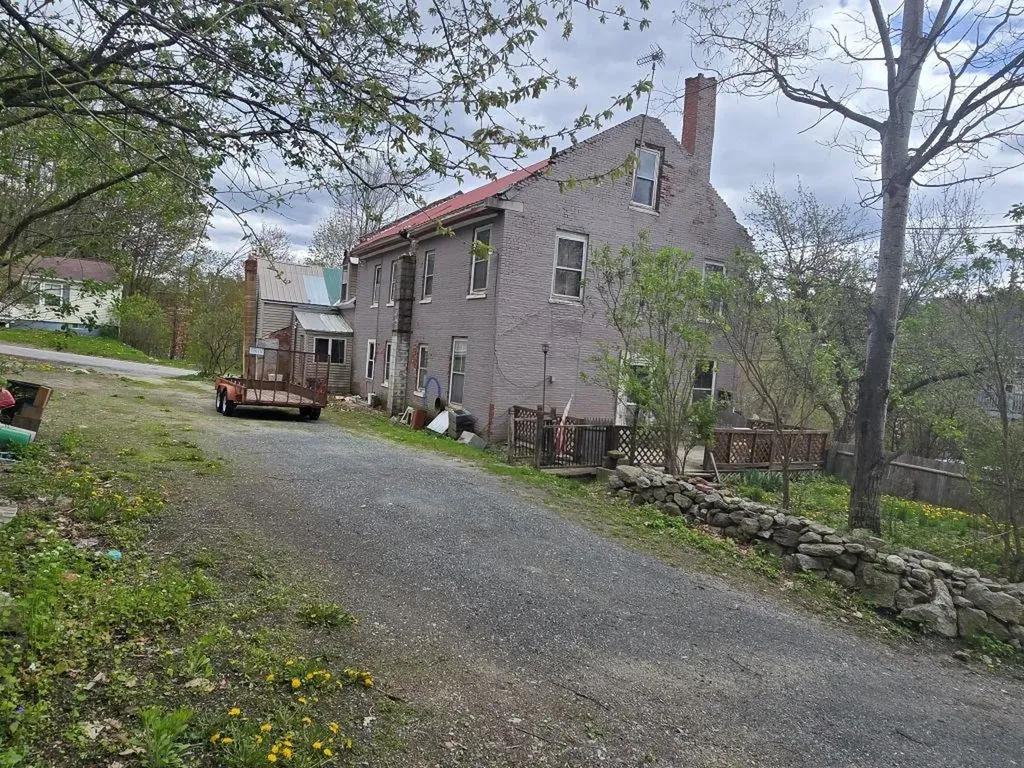 130 Sunapee Street Newport NH 03773