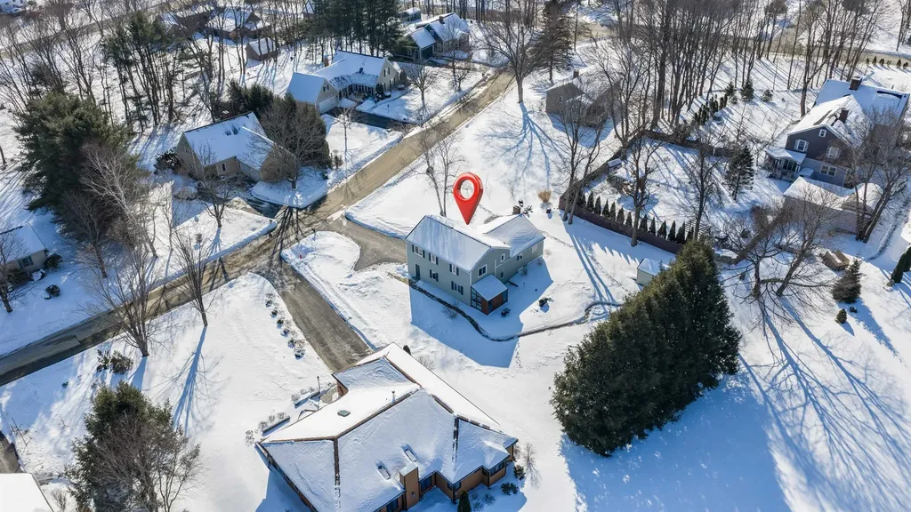 28 Village Court Laconia NH 03246