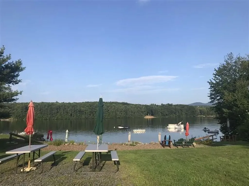 28 Village Court Laconia NH 03246