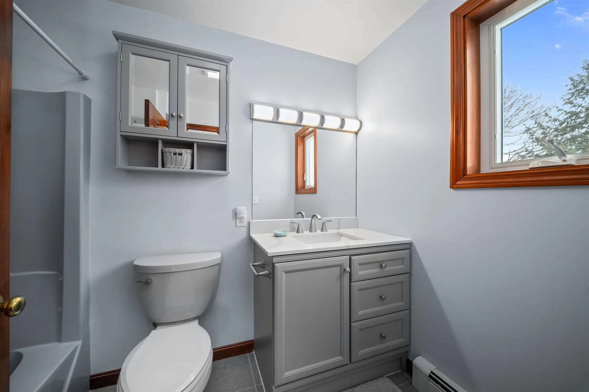 28 Village Court Laconia NH 03246