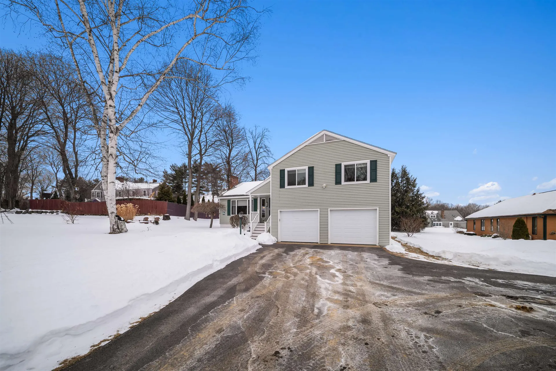28 Village Court Laconia NH 03246