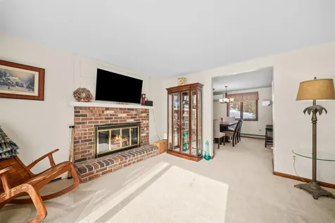 28 Village Court Laconia NH 03246