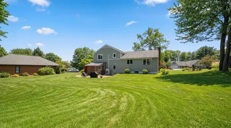 28 Village Court Laconia NH 03246