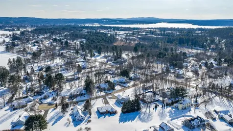 28 Village Court Laconia NH 03246