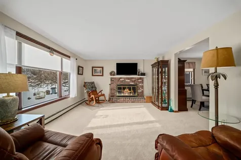 28 Village Court Laconia NH 03246