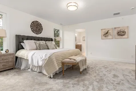 #5 Woodbury Reserve Portsmouth NH 03801