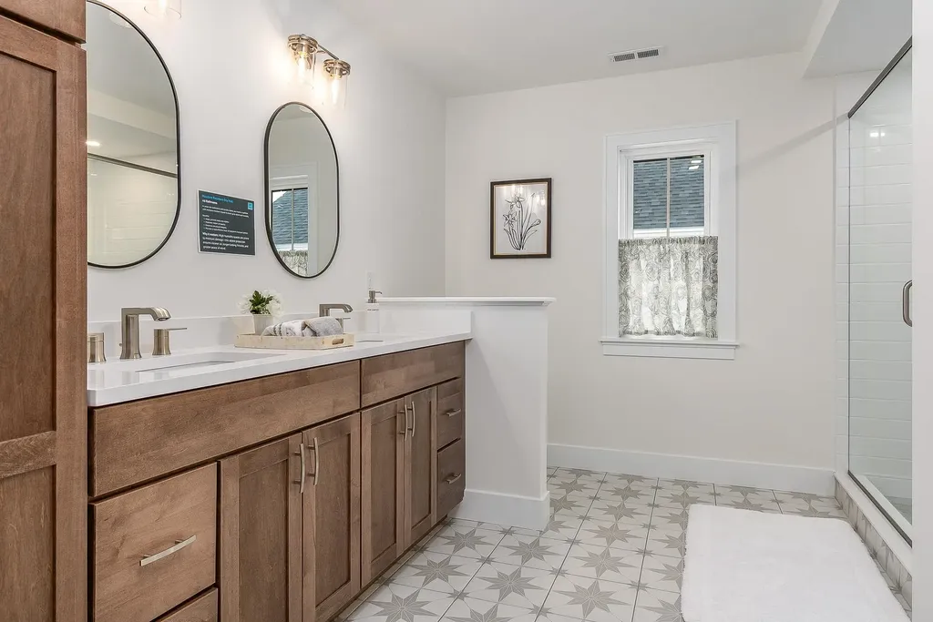 #5 Woodbury Reserve Portsmouth NH 03801