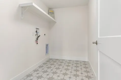 #5 Woodbury Reserve Portsmouth NH 03801