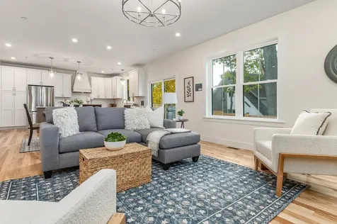 #5 Woodbury Reserve Portsmouth NH 03801