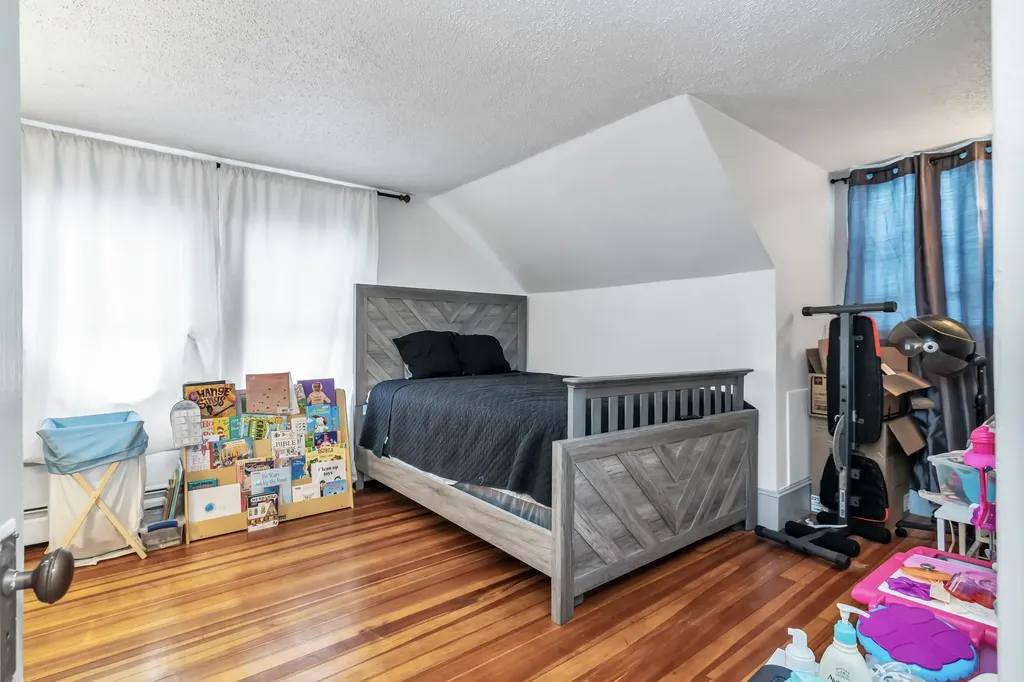 10 Millville Street Salem NH 03079