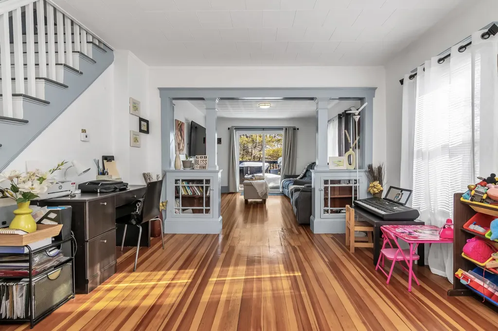 10 Millville Street Salem NH 03079