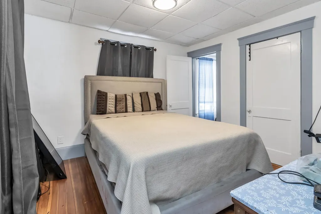 10 Millville Street Salem NH 03079