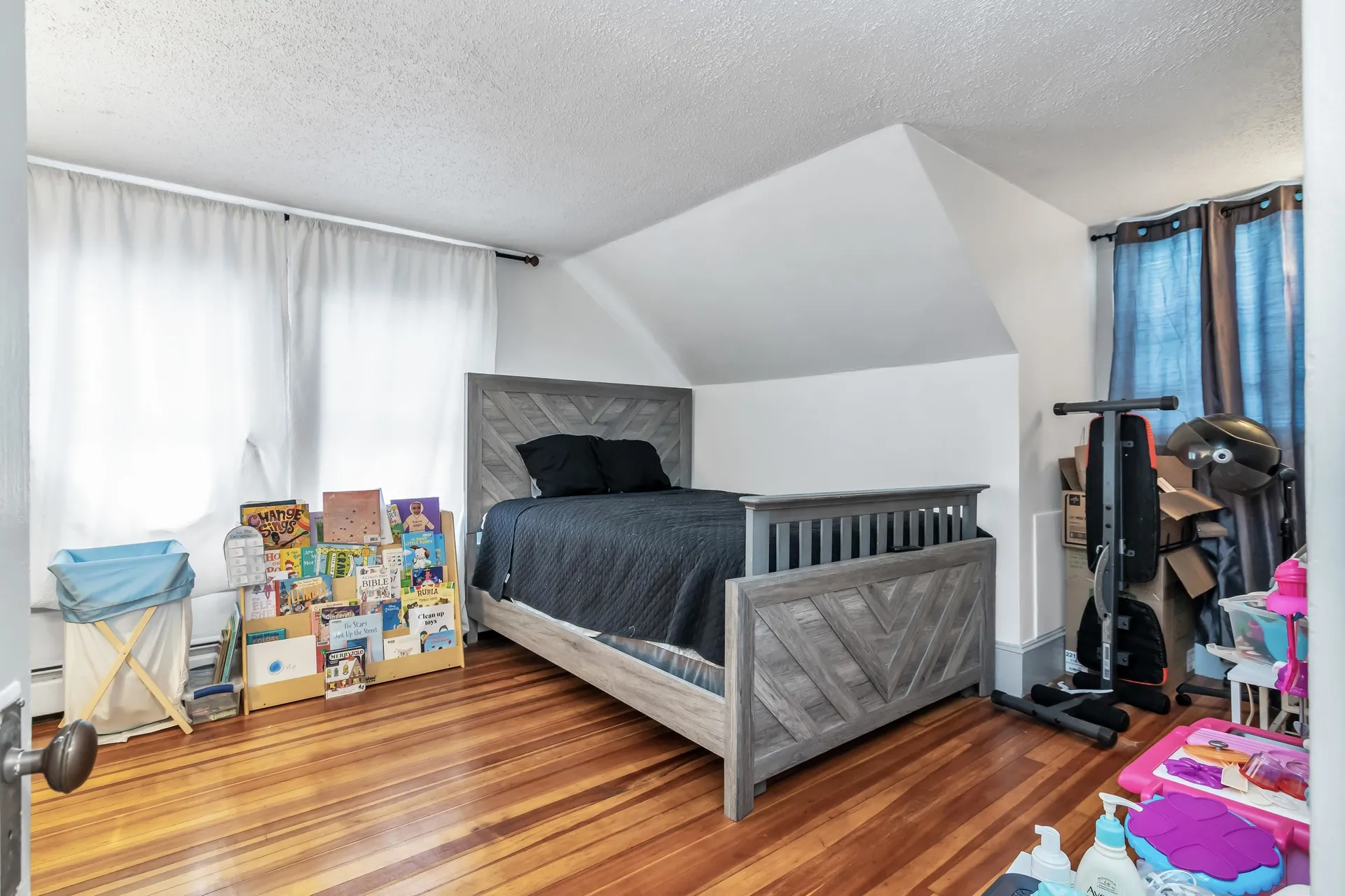 10 Millville Street Salem NH 03079