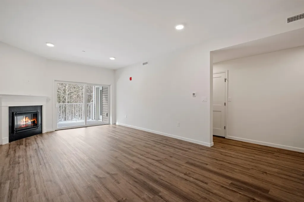 16 Twin Tip Terrace Lincoln NH 03251