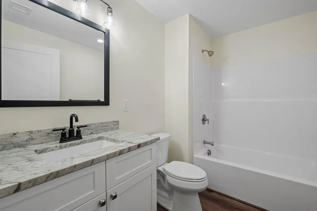 16 Twin Tip Terrace Lincoln NH 03251