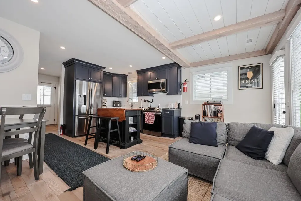 109 Weirs Boulevard Laconia NH 03246