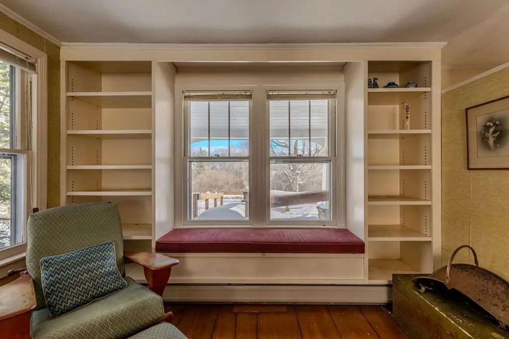 9 Old Route 30 Winhall VT 05340