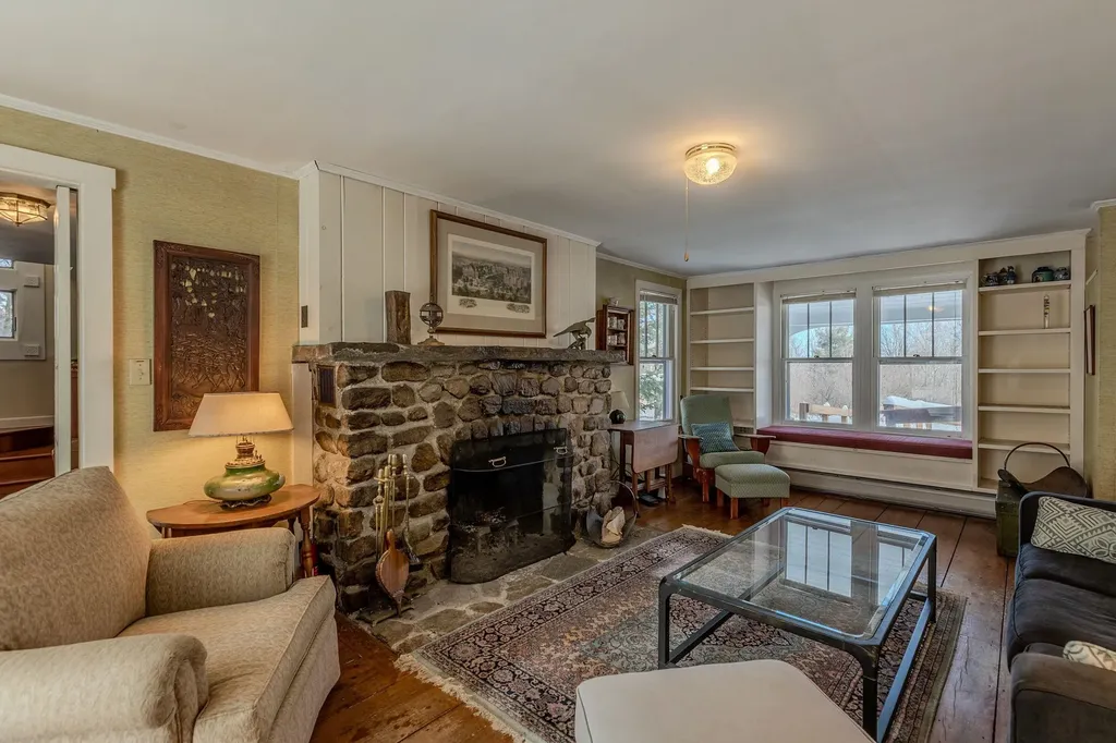 9 Old Route 30 Winhall VT 05340