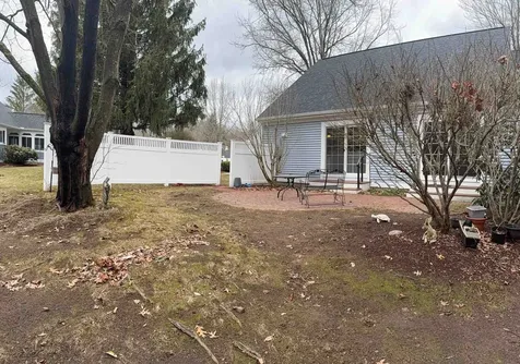 555 Straw Hill Road Manchester NH 03104