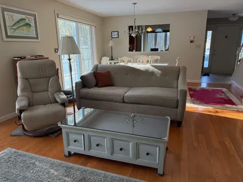 555 Straw Hill Road Manchester NH 03104