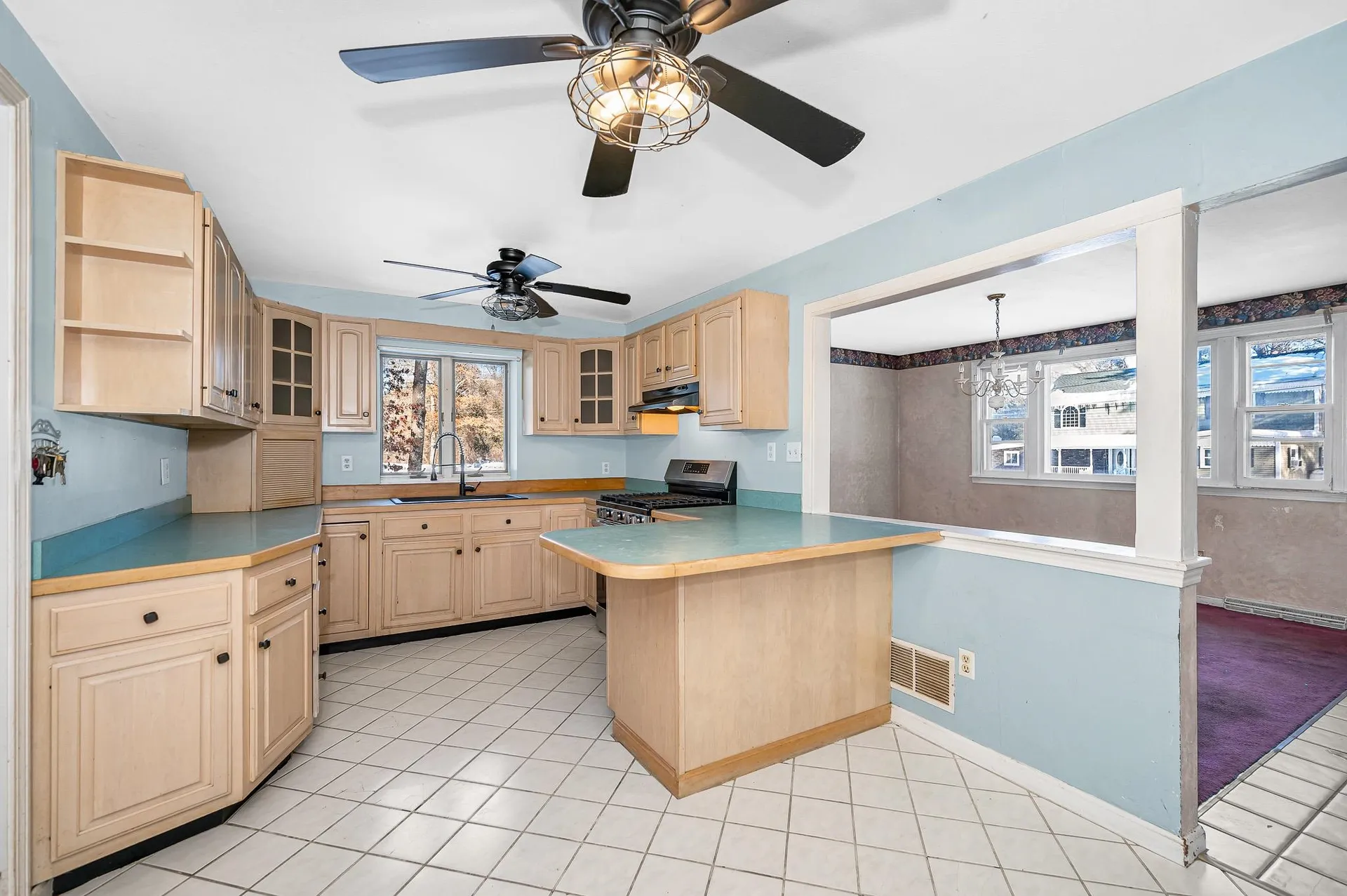 4 Therriault Avenue Salem NH 03079