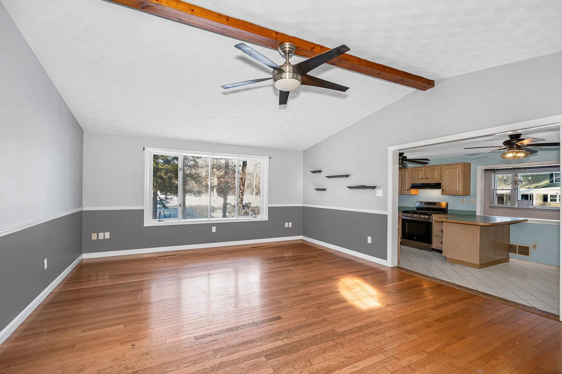 4 Therriault Avenue Salem NH 03079