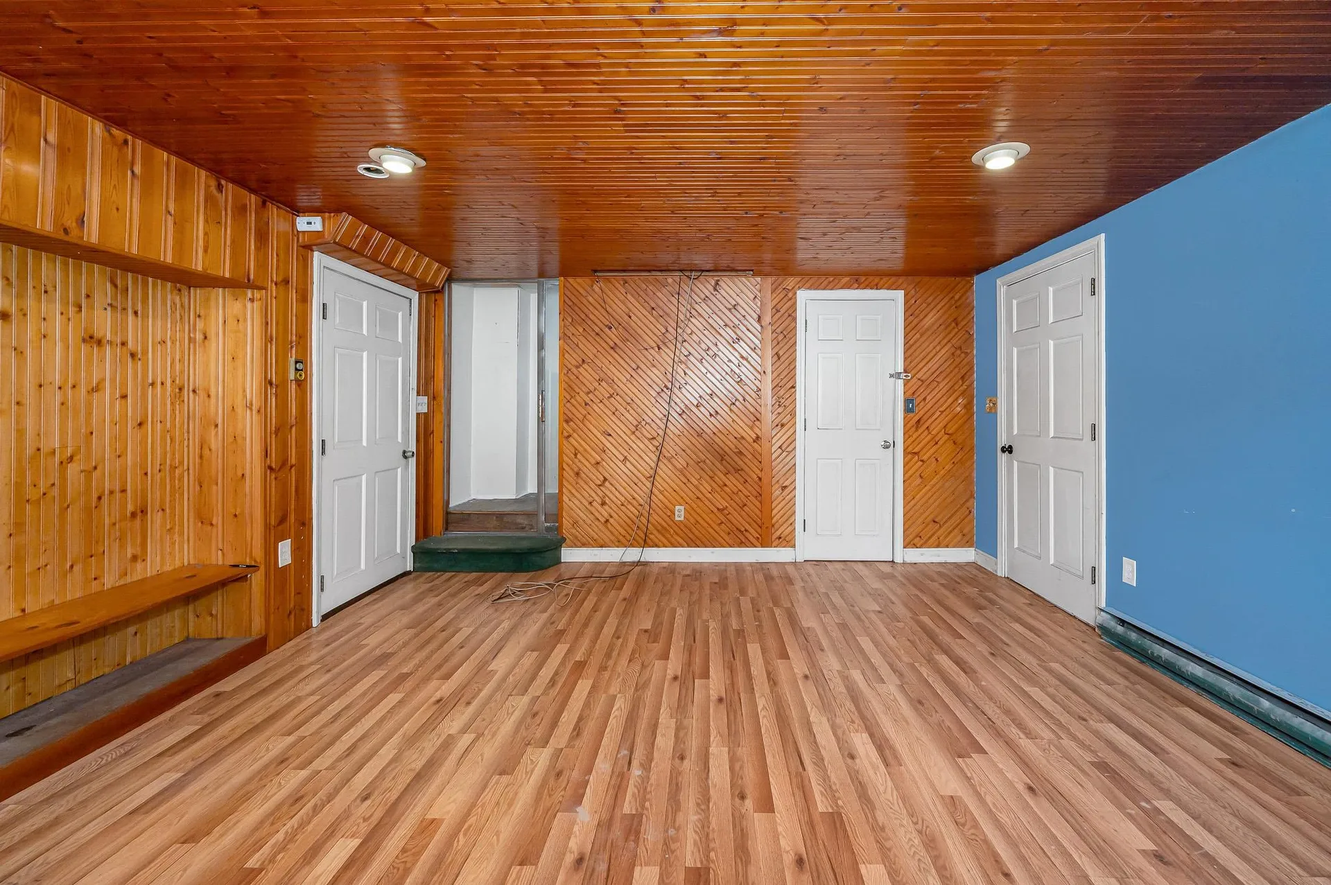 4 Therriault Avenue Salem NH 03079