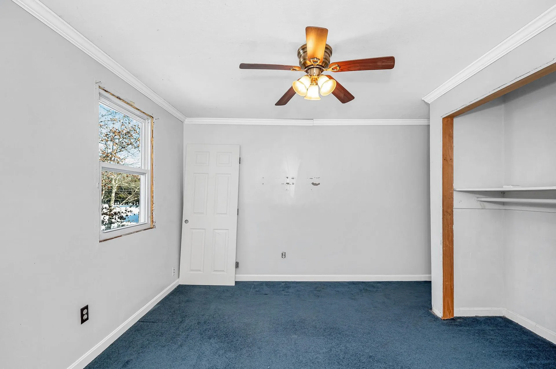 4 Therriault Avenue Salem NH 03079