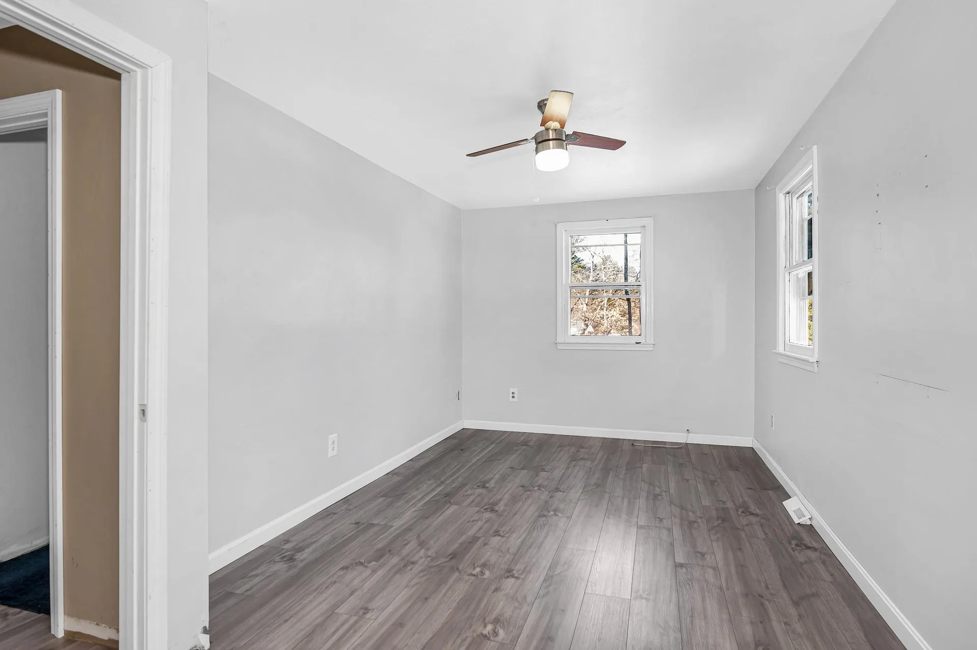 4 Therriault Avenue Salem NH 03079