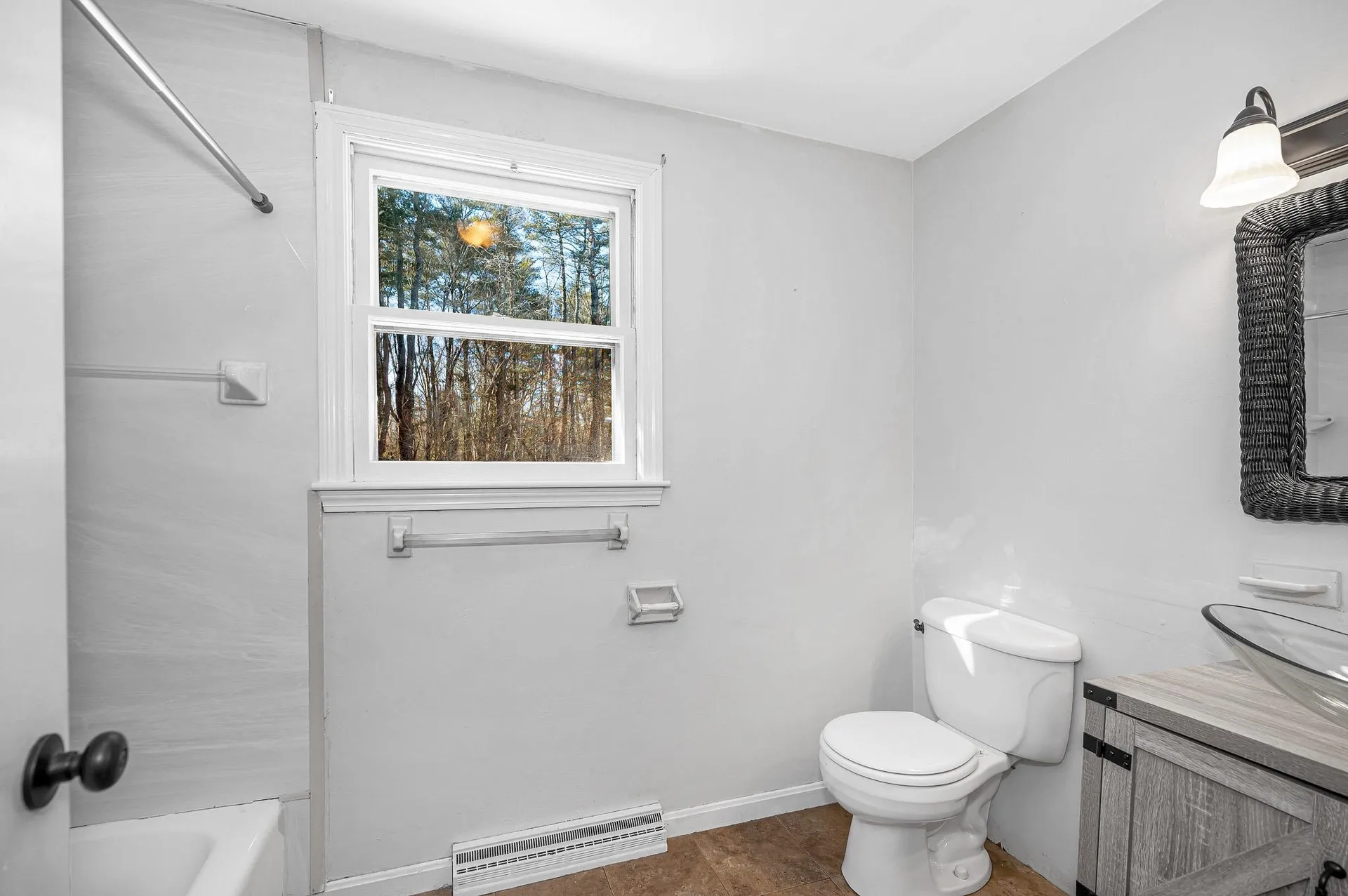 4 Therriault Avenue Salem NH 03079