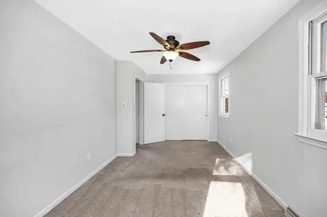4 Therriault Avenue Salem NH 03079