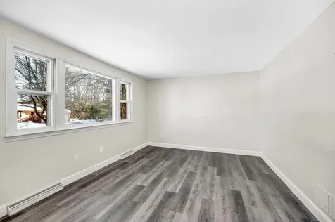 4 Therriault Avenue Salem NH 03079