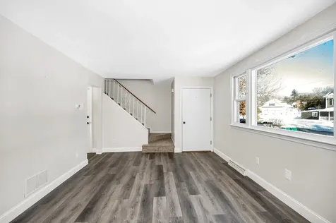 4 Therriault Avenue Salem NH 03079