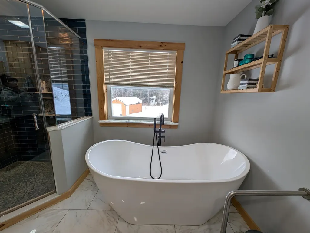 2030 Vt Route 105 Bloomfield VT 05905