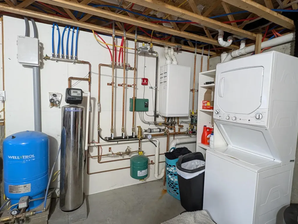 2030 Vt Route 105 Bloomfield VT 05905